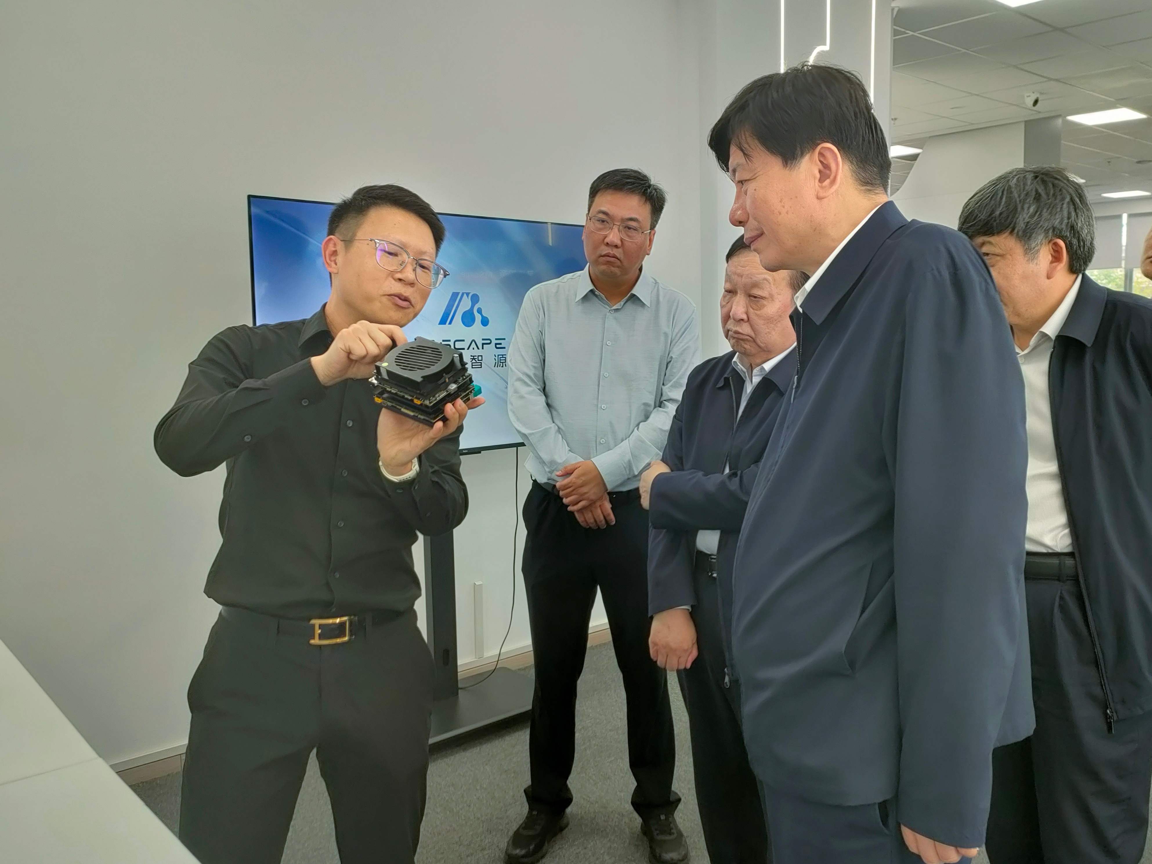 76597480f732250eaef4251530fdbf54_副本